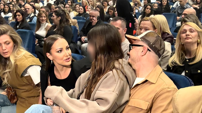 Aleksandra Prijović priča sa ćerkom Saleta Tropika