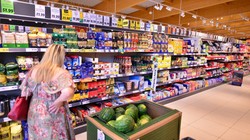 Powrót handlu w niedziele? Polacy zabrali głos [SONDAŻ]