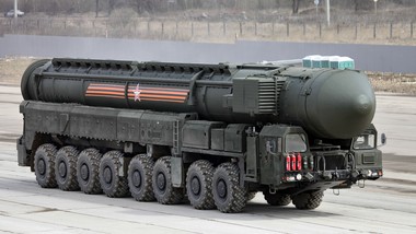 rozstawili potężną broń przy granicy z polską. doleci do warszawy w ciągu 2 minut