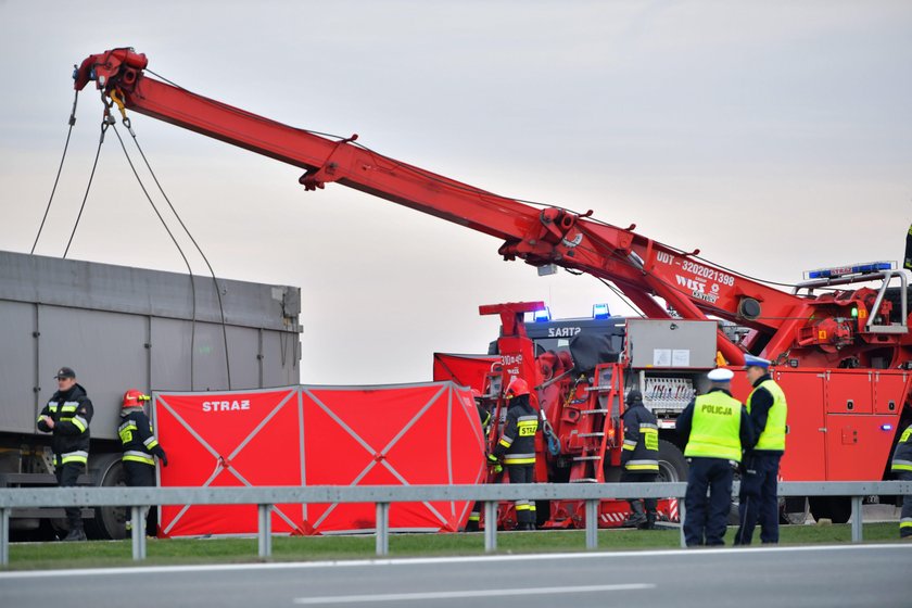 Tragedia w Lubicach. Nie żyją cztery osoby