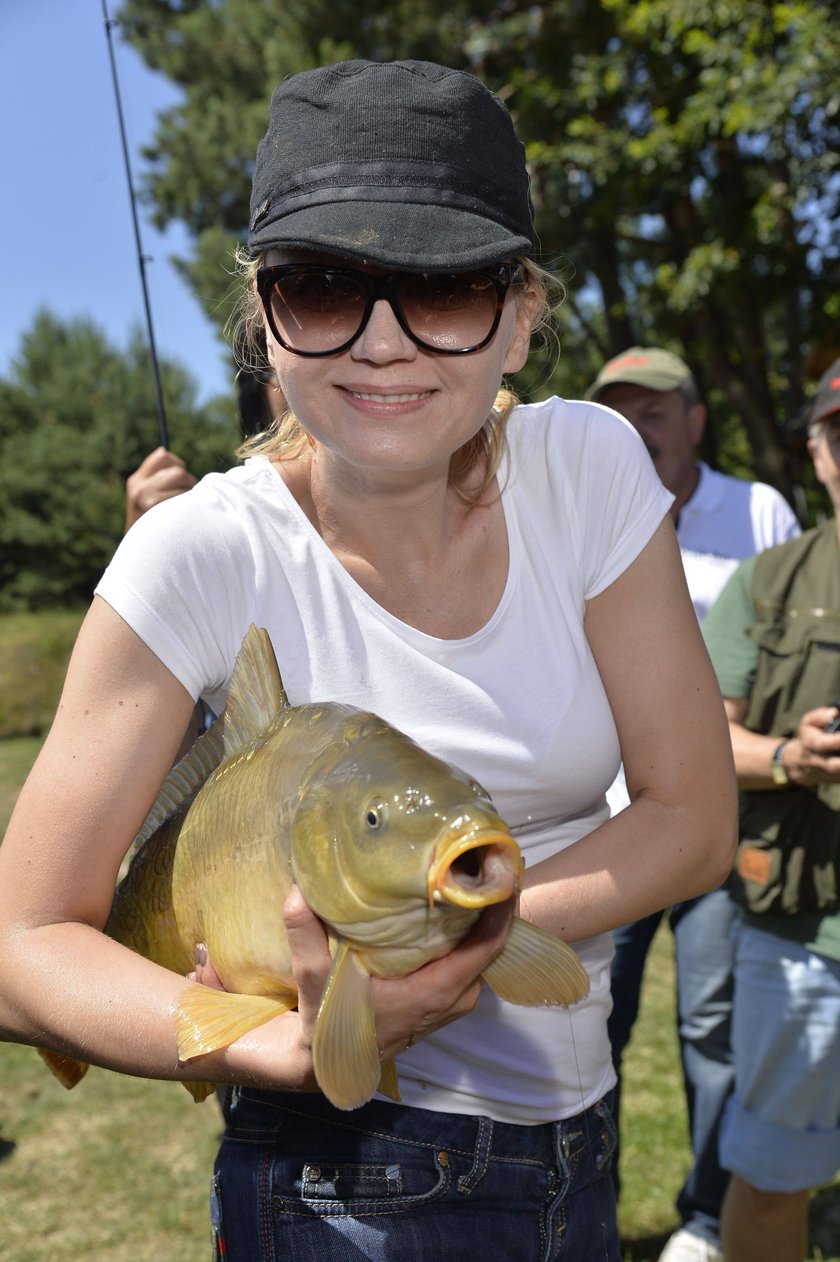 Zawody aktorów w łowieniu ryb