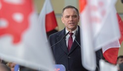 Niezależny czy poddany PiS? Polacy nie mają wątpliwości w sprawie Karola Nawrockiego