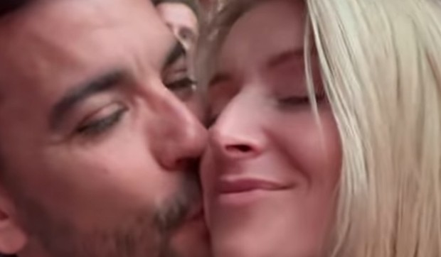 Anđelka Prpić razmenjuje nežnosti sa mužem u javnosti