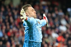 Dramat Marcina Bułki. Bramkarz na długo wypada z gry i reprezentacji Polski