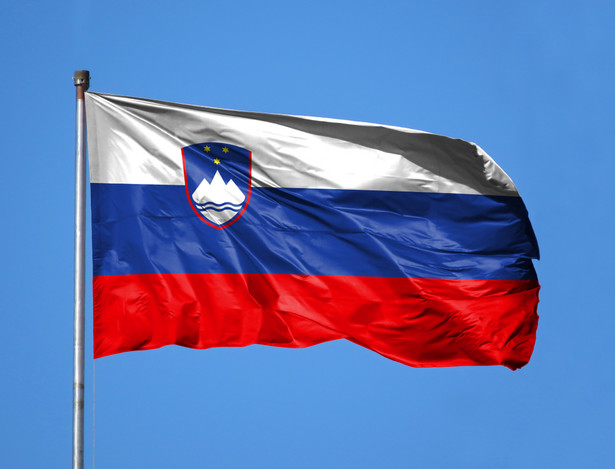 Flaga Słowenii. Słowenia