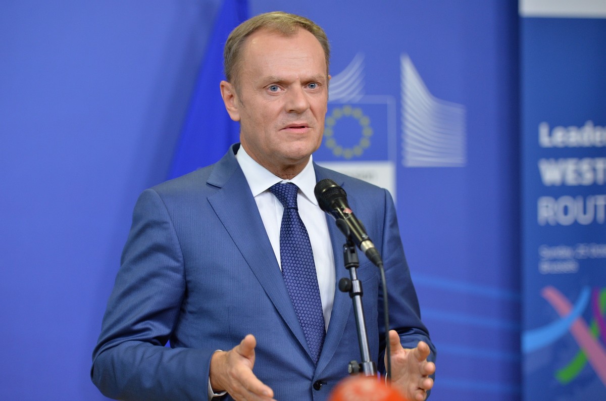 Tusk o negocjacjach z Wielką Brytanią ws. zasiłków dla imigrantów. Od tego zależy jej pozostanie w Unii