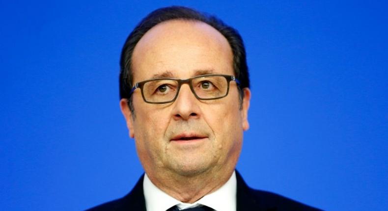 French President Francois Hollande addresses US-led coalition defence chiefs in Paris, on October 25, 2016