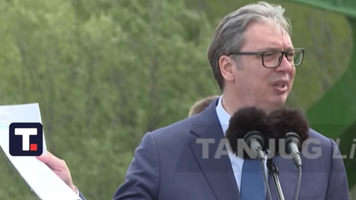 "Kriv most? Kriv mu nos!" Vučić: "Upotrebna dozvola izdata pre mesec dana" (FOTO)