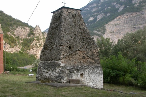 Na ovom mestu Turci su ŽIVE ZAKOPALI 12 NEVESTI u venčanicama, pa svetinju zapalili! Mračna tajna manastira Svete Petke