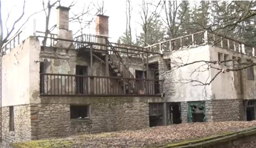 Jelena Golubović, vikendica