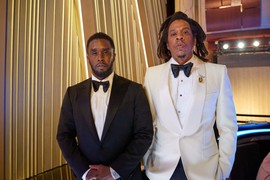 Ko je SLAVNA ŽENA koja je gledala SILOVANJE 13-godišnje devojčice, za šta su optuženi PAF DEDI I DŽEJ ZI? Nije prstom mrdnula na ZLOČIN koji se desio dva puta za jednu noć