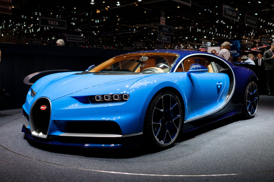 W cyklu miejskim Bugatti Chiron spala średnio 35,2 l paliwa