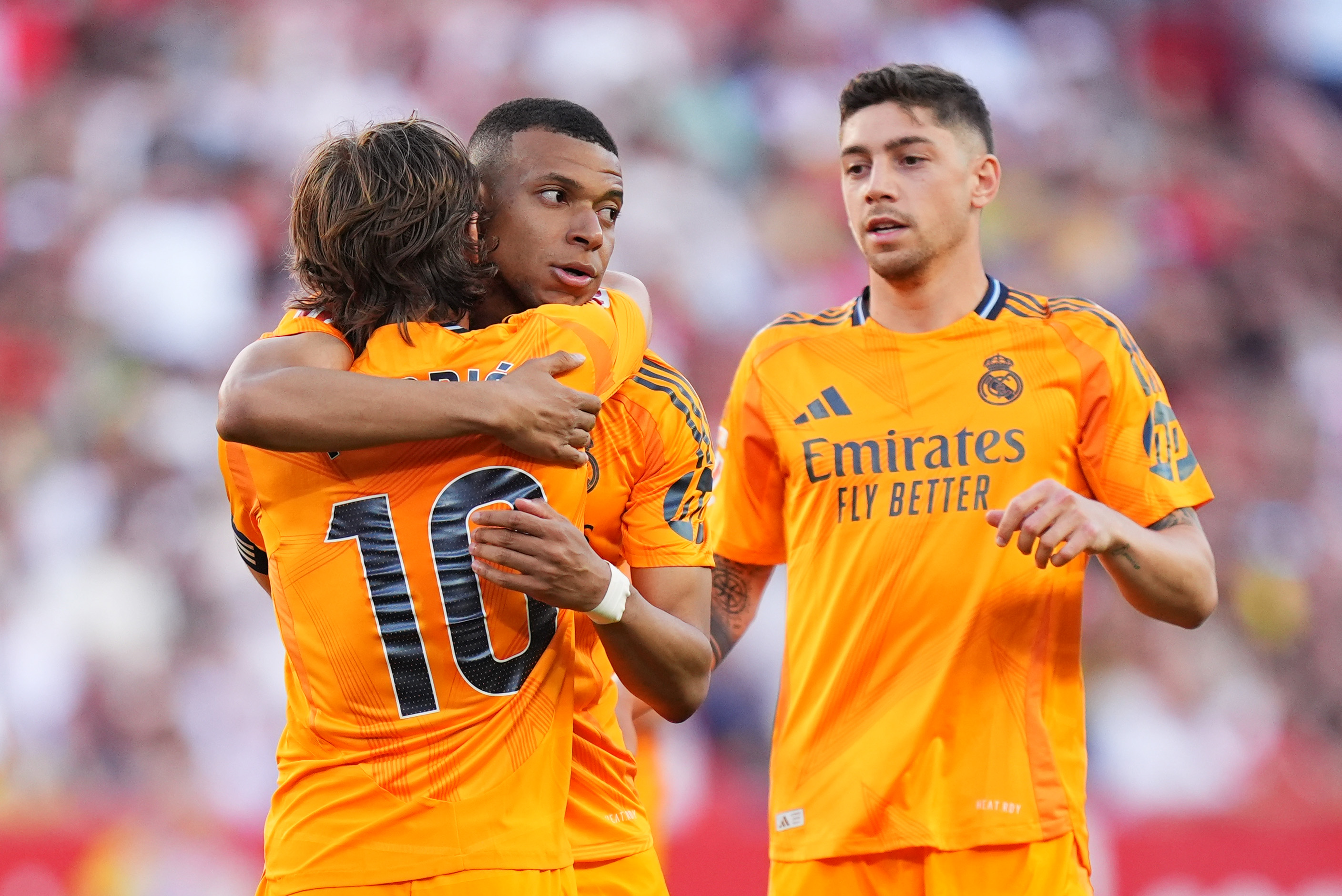 Real Madrid recibe al Sevilla con urgencia: busca presionar al Barcelona