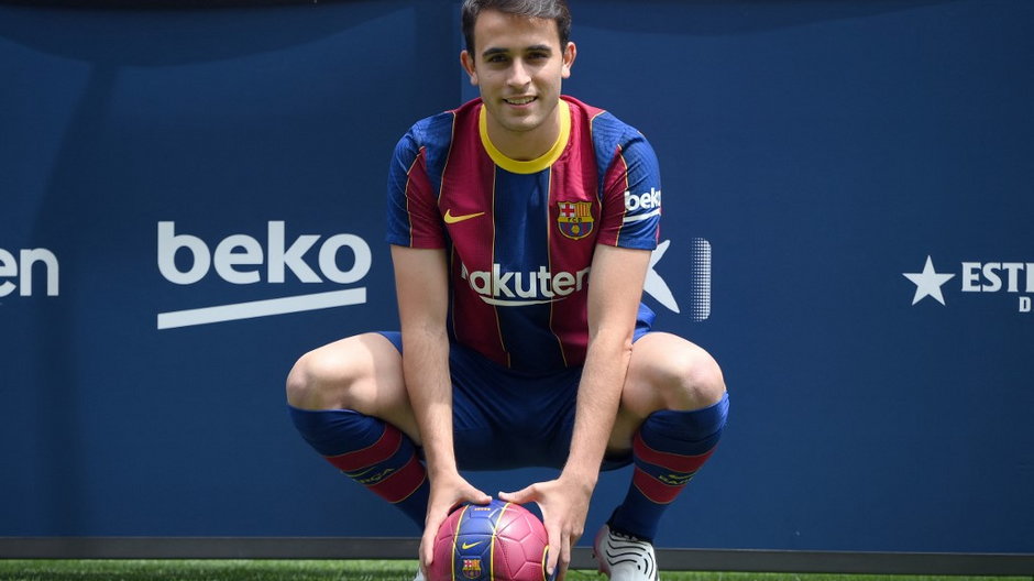 Eric Garcia podczas prezentacji w Barcelonie 1 czerwca 2021 r.