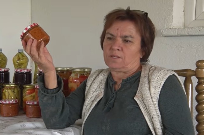 Verica pravi odličan ajvar
