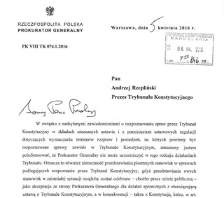 Ziobro przesyła „instrukcję obsługi spraw przez TK” i ostrzega sędziów
