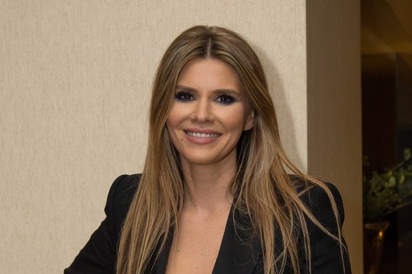 "KAN NIJE KAO ĐINA" Melina otkrila u kakvim je odnosima sa sinom koji joj nije došao na svadbu