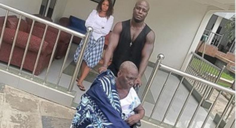 Stephen Appiah's mum 2333