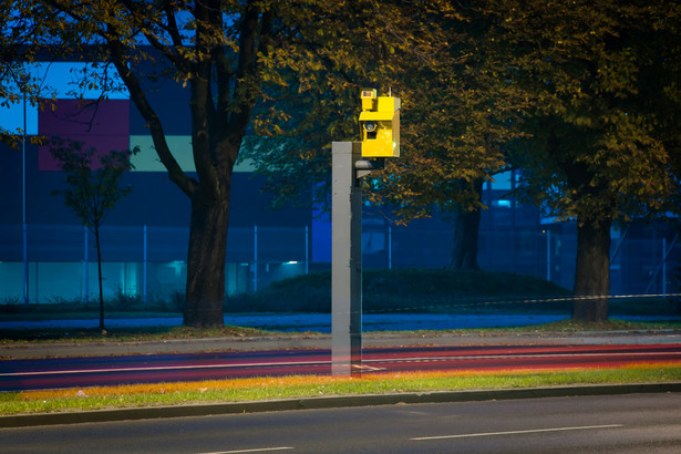 Policja przejmie fotoradary od ITD? Nowy pomysł resortu infrastruktury