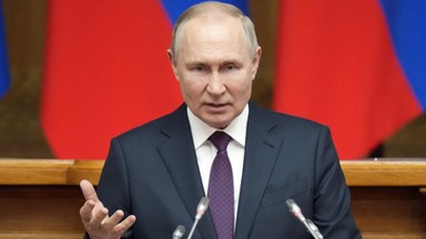 Putin "trzasnął drzwiami". Trzy powody zachowania przywódcy Rosji