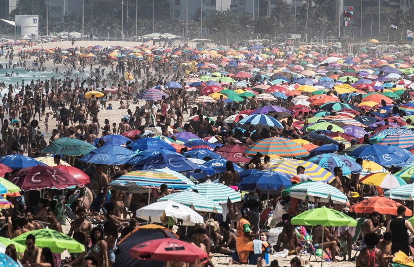 Krcata plaža Ipanema u Riju 13. septembra