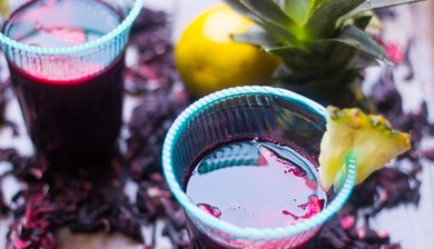 7 health benefits of zobo drink (Hibiscus tea)
