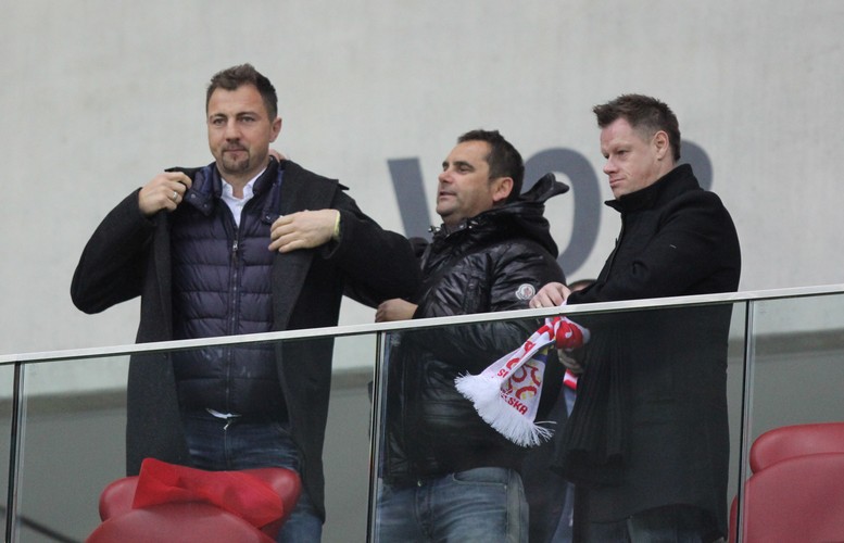 Tusk, Komorowski, Mucha, Lis i Siwiec oglądali klęskę Polaków