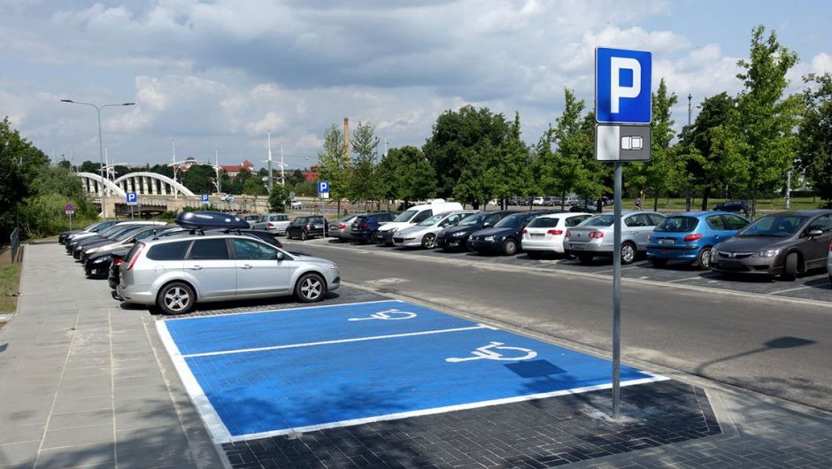 Strefa Płatnego Parkowania przy Politechnice Poznańskiej zacznie działać w październiku fot. ZDM Poznań