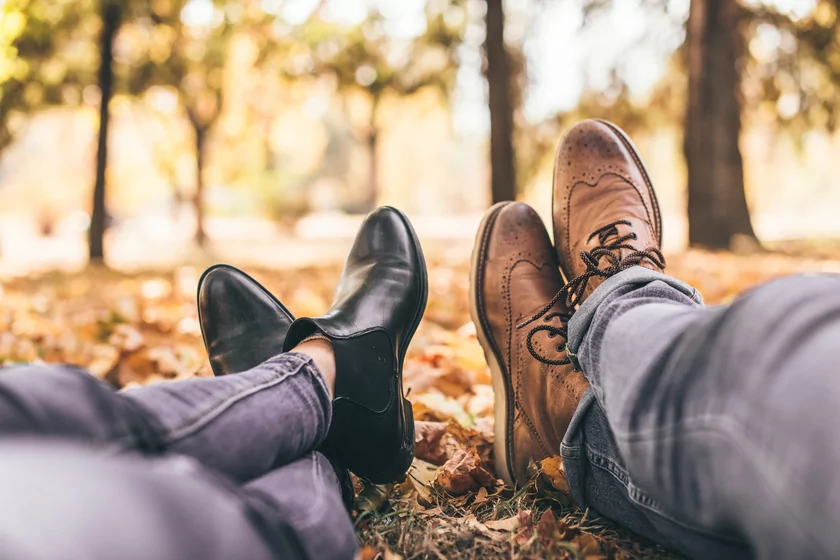 Modne buty damskie i męskie na jesień — gdzie kupić?