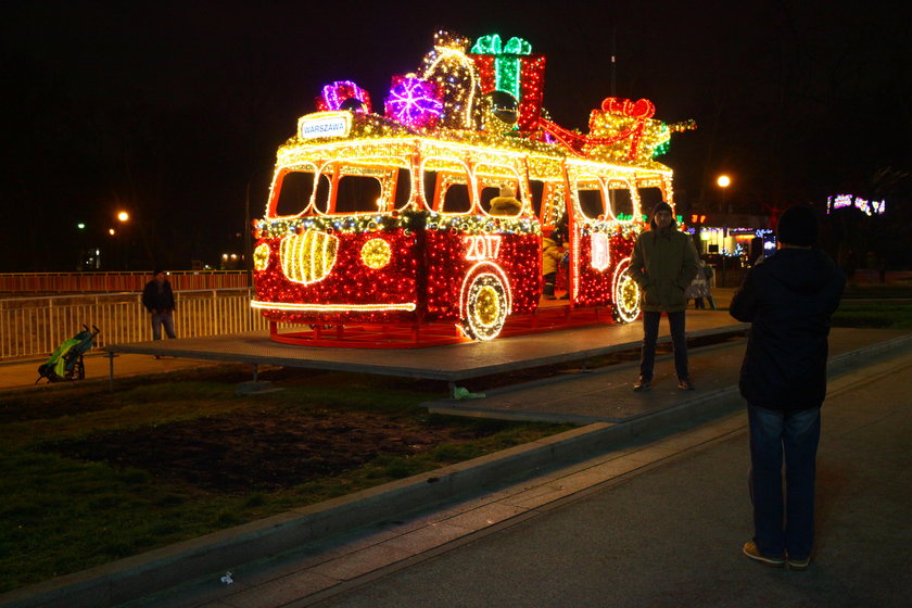 W Święta zobacz świąteczną iluminację w Warszawie! 