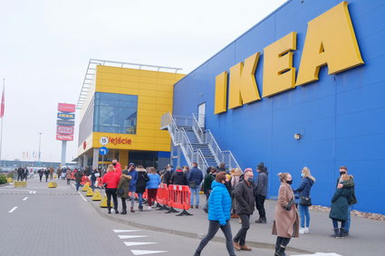 IKEA podnosi ceny w swoich sklepach. "Bezprecedensowy popyt na meble"