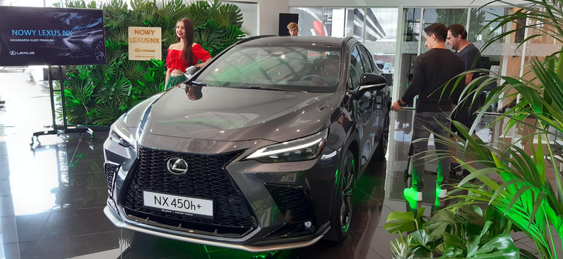 Lexus NX