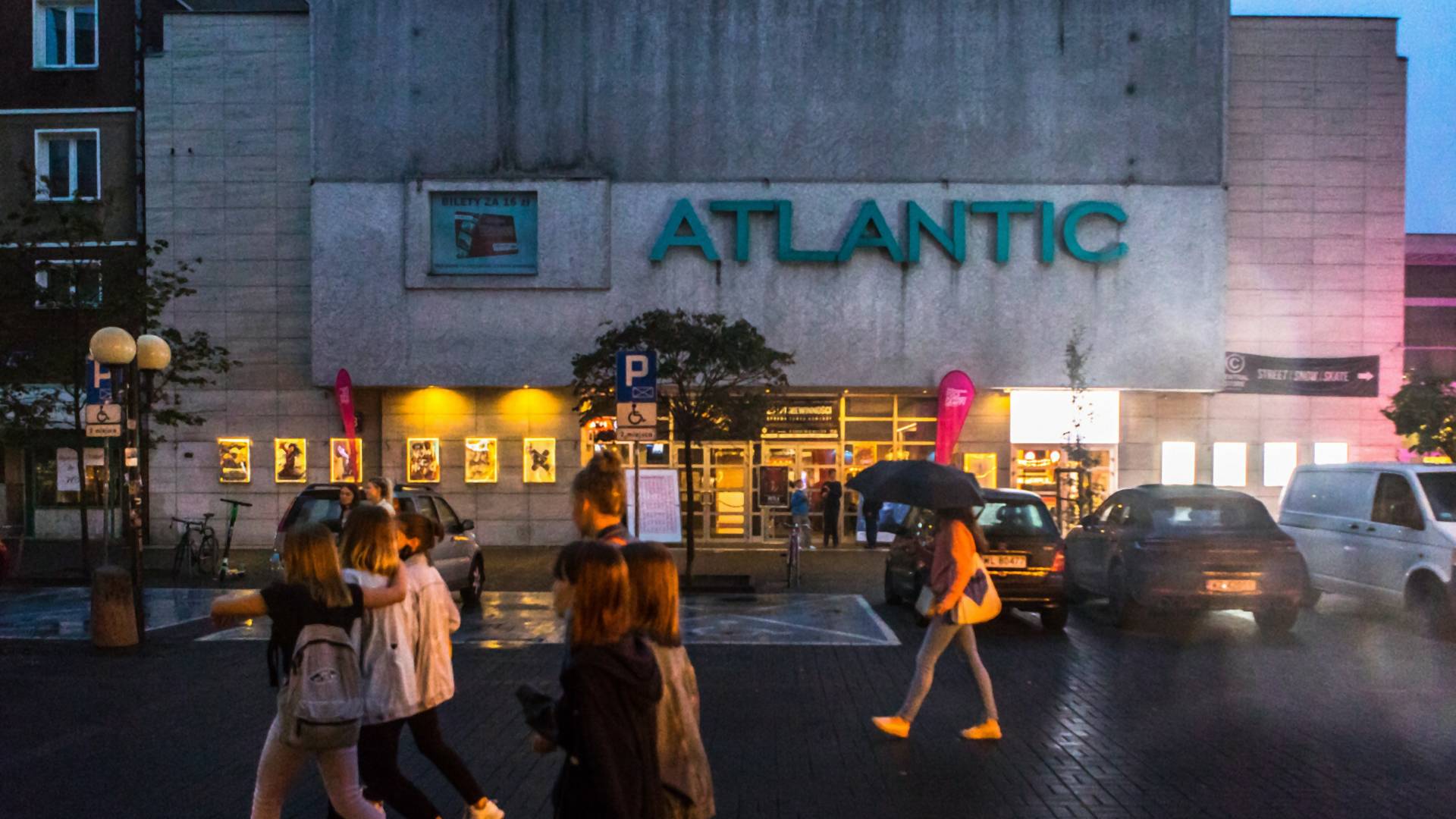 Warszawskie kino Atlantic żegna się z widzami. "Ostatni rok był dla nas bardzo ciężki"