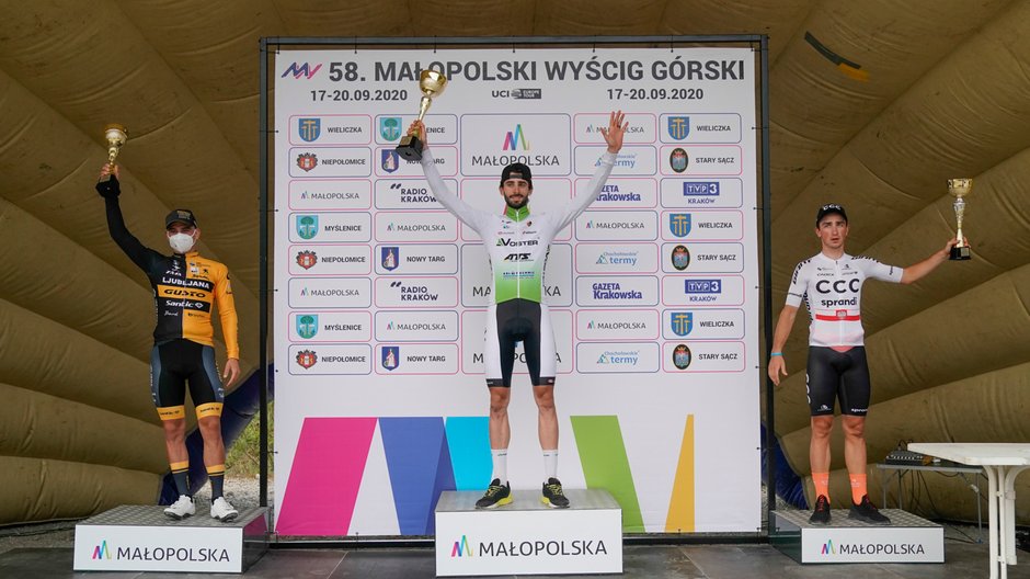 Piotr Brożyna na najwyższym stopniu podium