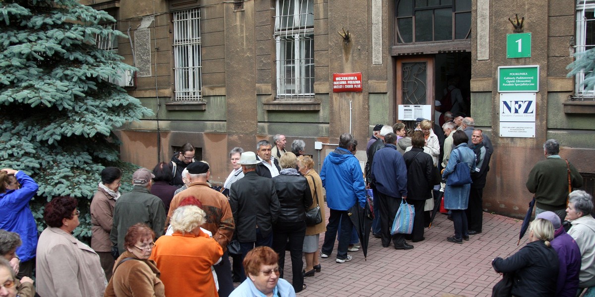 merycie! Oto, co urzędnicy ZUS myślą o Tobie: Największym problemem są petenci