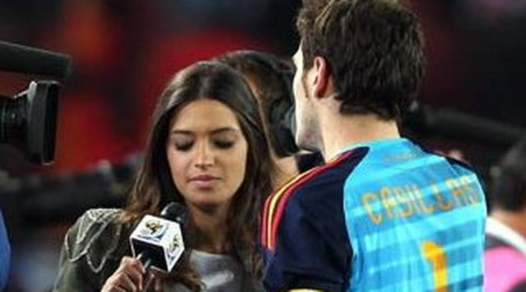 Casillas feleségül veszi riporter párját