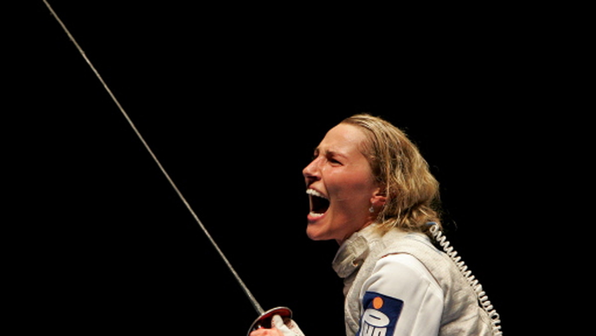 Sylwia Gruchała z powodzeniem rywalizuje w zawodach szermierczego Pucharu Świata plasując się w czołówkach turniejów florecistek. Oglądała jednak olimpijski konkurs skoków narciarskich i, jak przyznała w rozmowie PAP, płakała, kiedy Małysz stanął na podium.
