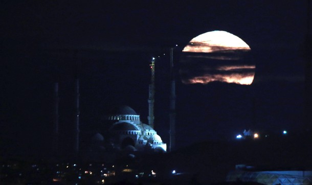 Supermoon in Istanbul