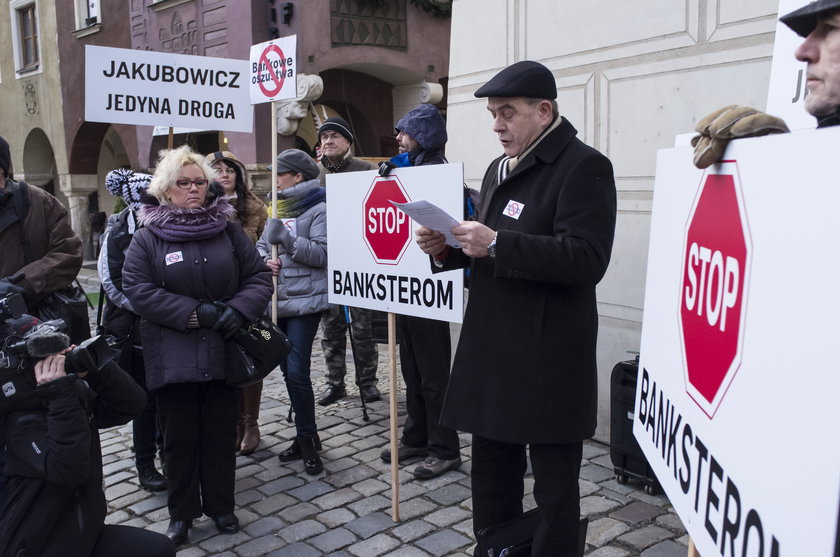 Frankowicze protestowali na Starym Rynku