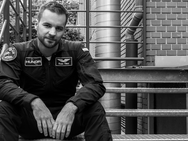 Két évig vizsgáztatták, mielőtt eldöntötték, hogy ő mehet az űrbe - interjú Kapu Tiborral, a következő magyar űrhajóssal