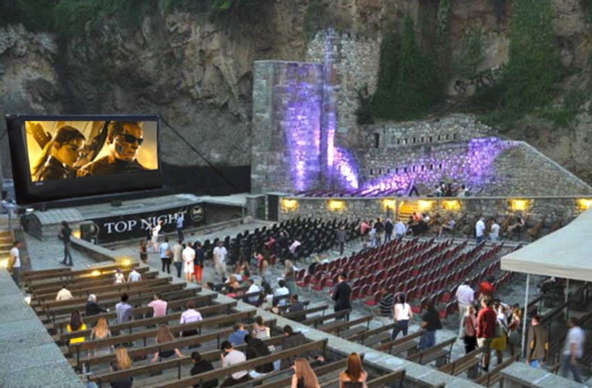 Bioskop na otvorenom