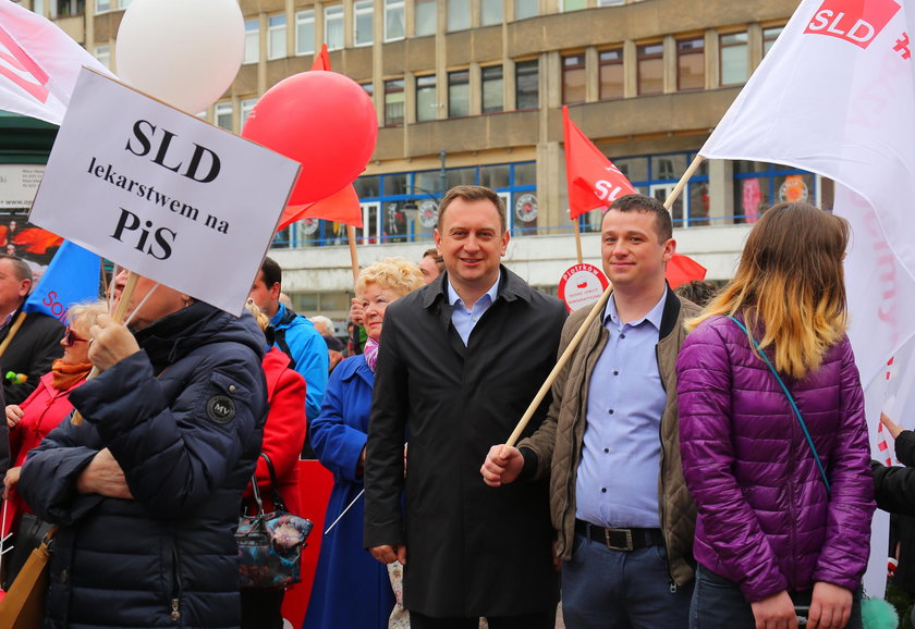 Święto 1 maja w Łodzi. Marsz ulicą Piotrkowską zorganizowało SLD