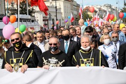 Prezydent dołączył do marszu w Warszawie. "Wspólnie brońmy rodziny"