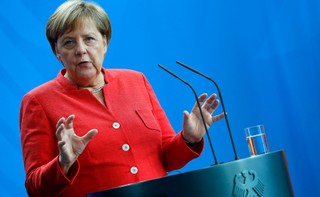 'FT': Słabnąca władza Merkel to problem dla Europy