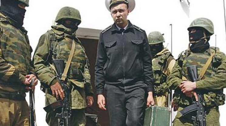 Elűzik a Krímből az ukrán katonákat