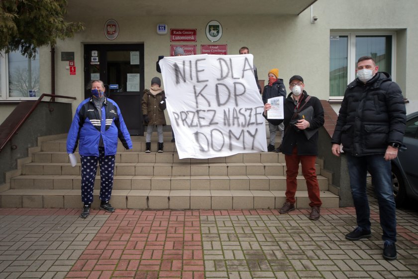 Protest w Lutomiersku. Nie chcą KDP – kolei dużych prędkości