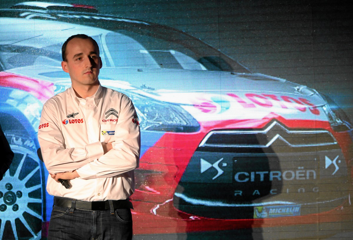Na pękniętej oponie się nie skończyło. Robert Kubica wypadł z trasy