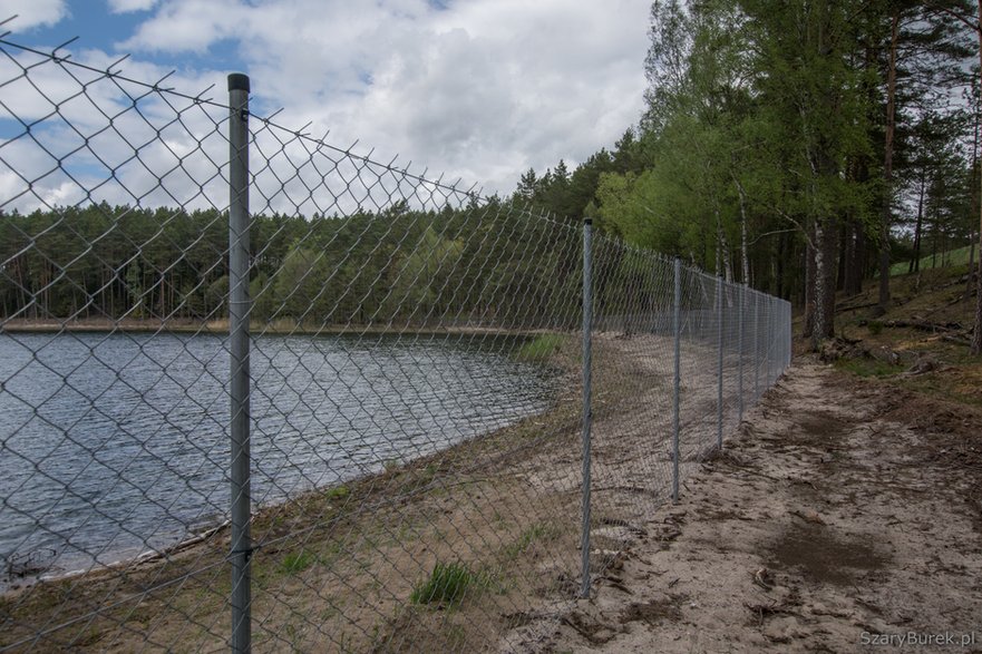 Ogrodzone jezioro na Kaszubach