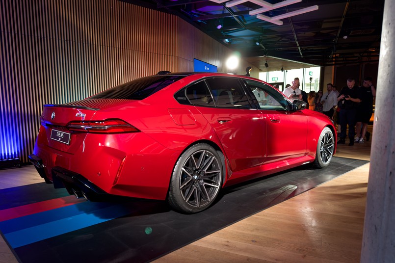 BMW M5 2025
