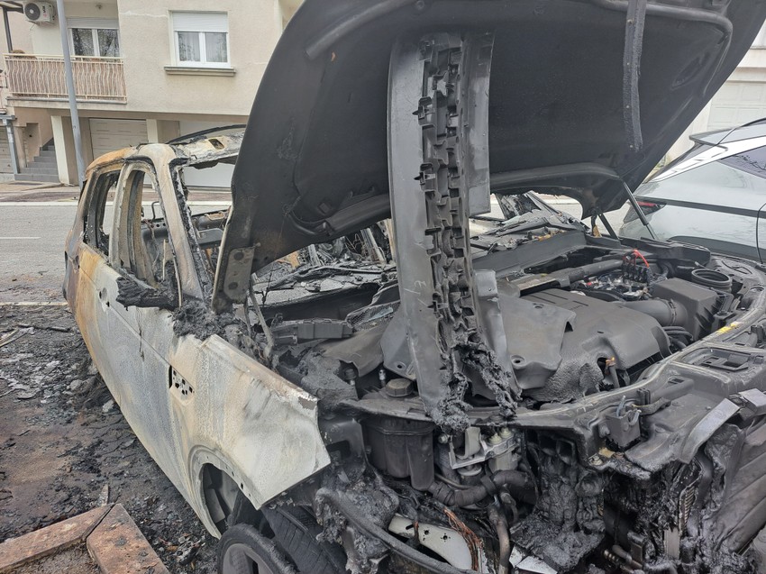 Automobili koji su izgoreli 